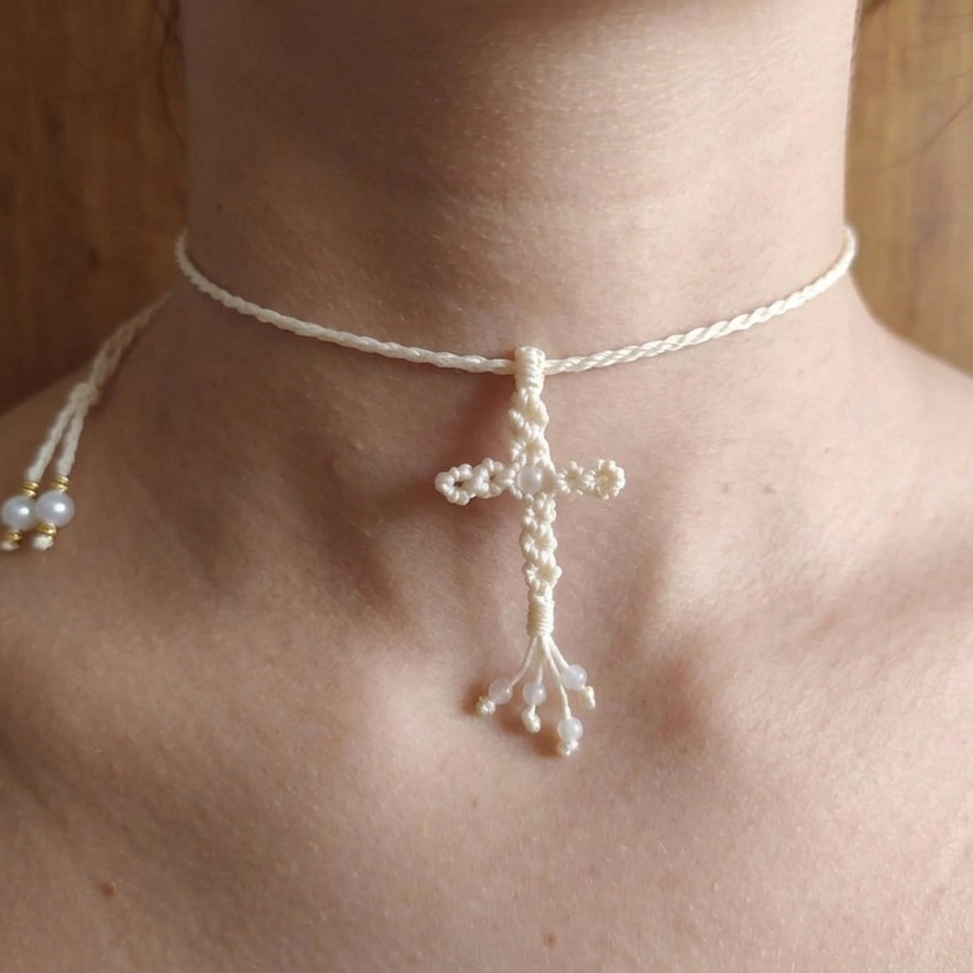 COLLAR CRUZ CON PERLAS