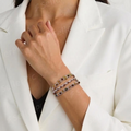 PULSERA TRIPLE BEIGE CON CUENTAS DE CRISTAL FACETADO