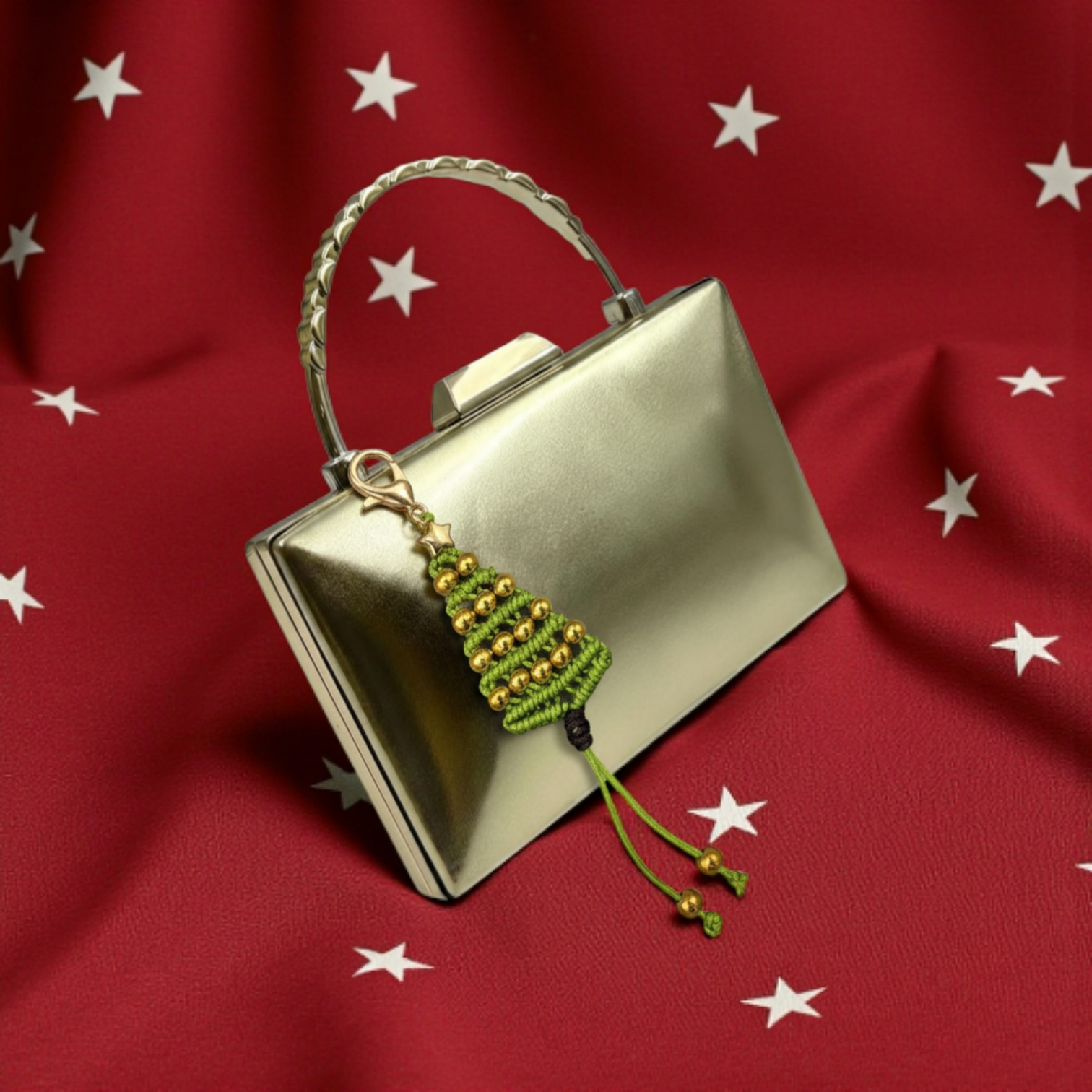 COLGANTE ARBOLITO DE NAVIDAD CON BOLITAS DORADAS