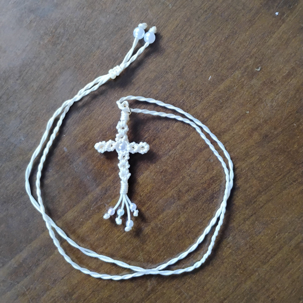 COLLAR CRUZ CON PERLAS