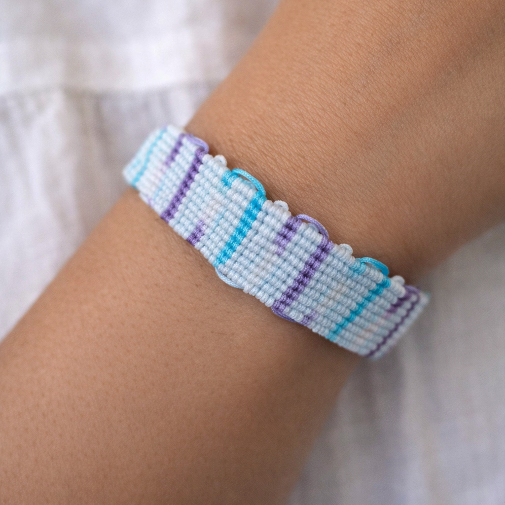 BRAZALETE GEOMETRIA GANCHOS AZULES
